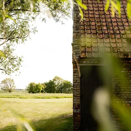 Les Jardins De Jeanne Bed & Breakfast 3*